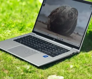 New Laptop HP EliteBook 830 G9 16GB Intel Core I5 SSD 512GB