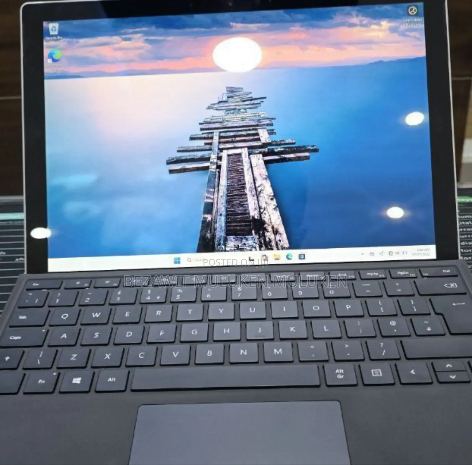 New Laptop Microsoft Surface Pro 7 8GB Intel Core I5 SSD 256GB