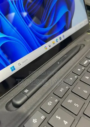 New Laptop Microsoft Surface Pro 8 16GB Intel Core I7 SSD 1T