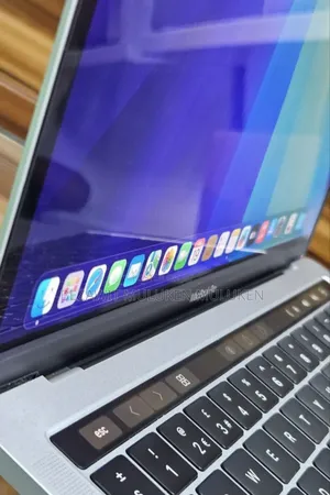 New Laptop Apple MacBook Pro 2019 8GB Intel Core I5 SSD 128GB