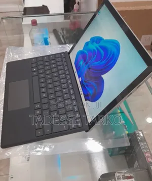 New Laptop Microsoft Surface Pro 7 8GB Intel Core I5 SSD 256GB
