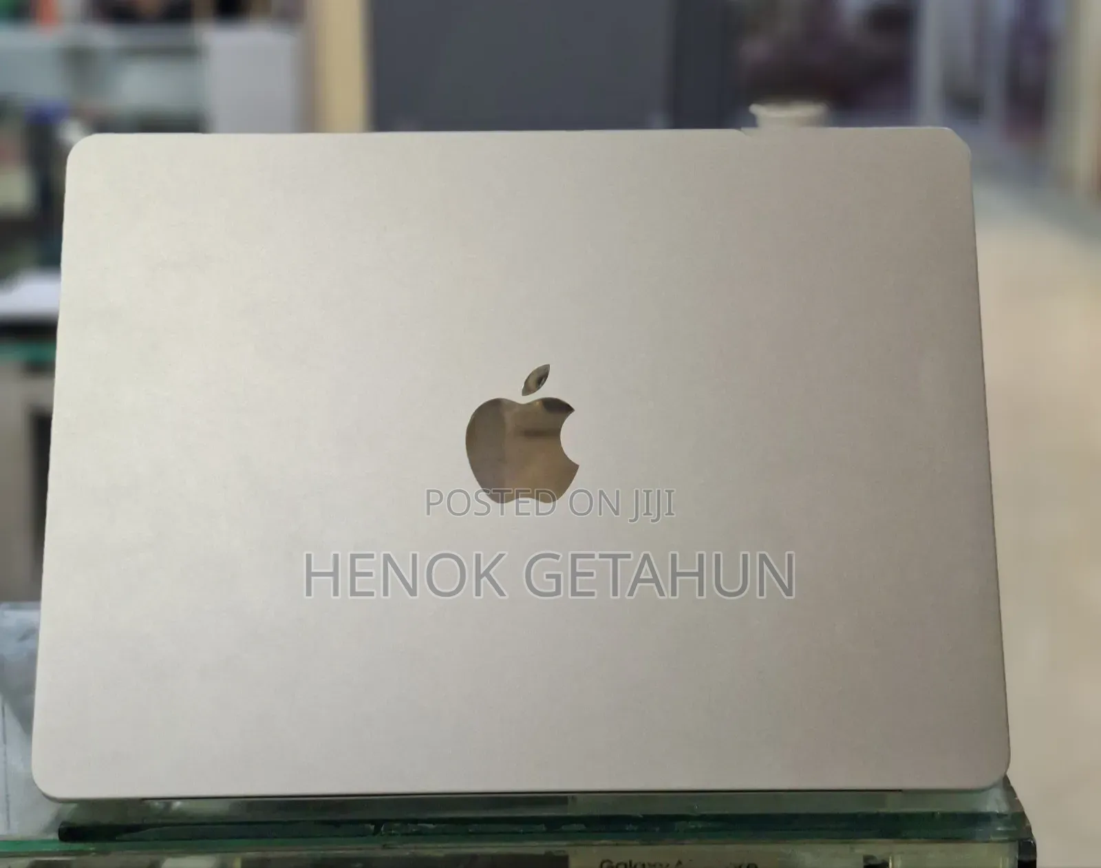 New Laptop Apple MacBook Air 2022 M2 8GB Intel Core M2 SSD 256GB