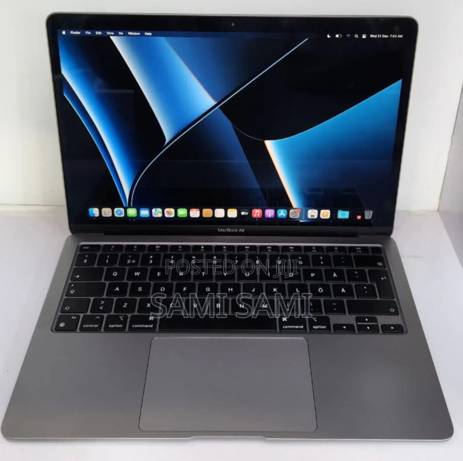 New Laptop Apple MacBook Pro M1 16GB Apple M1 Pro SSD 256GB