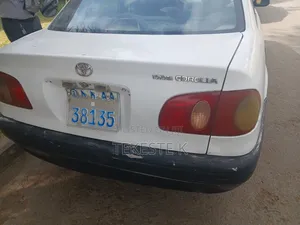 Toyota Corolla Sedan 1998 White