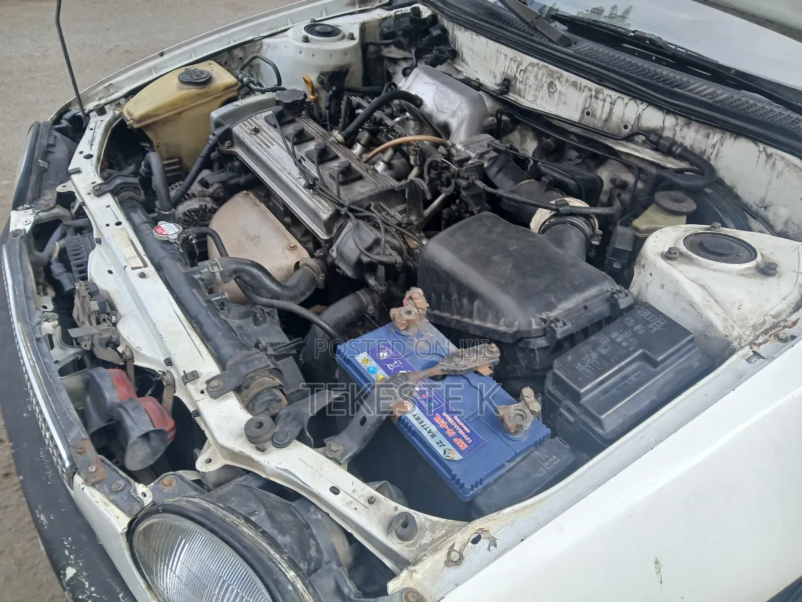 Toyota Corolla Sedan 1998 White