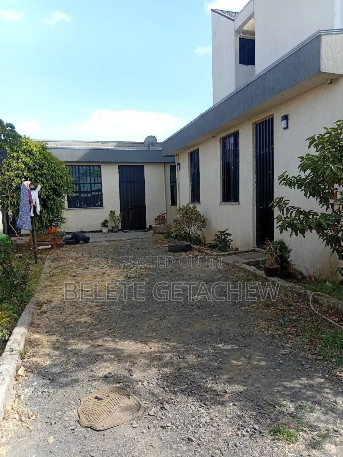 3bdrm Villa in Yeka Abado, L-Shape for sale