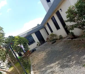 3bdrm Villa in Yeka Abado, L-Shape for sale