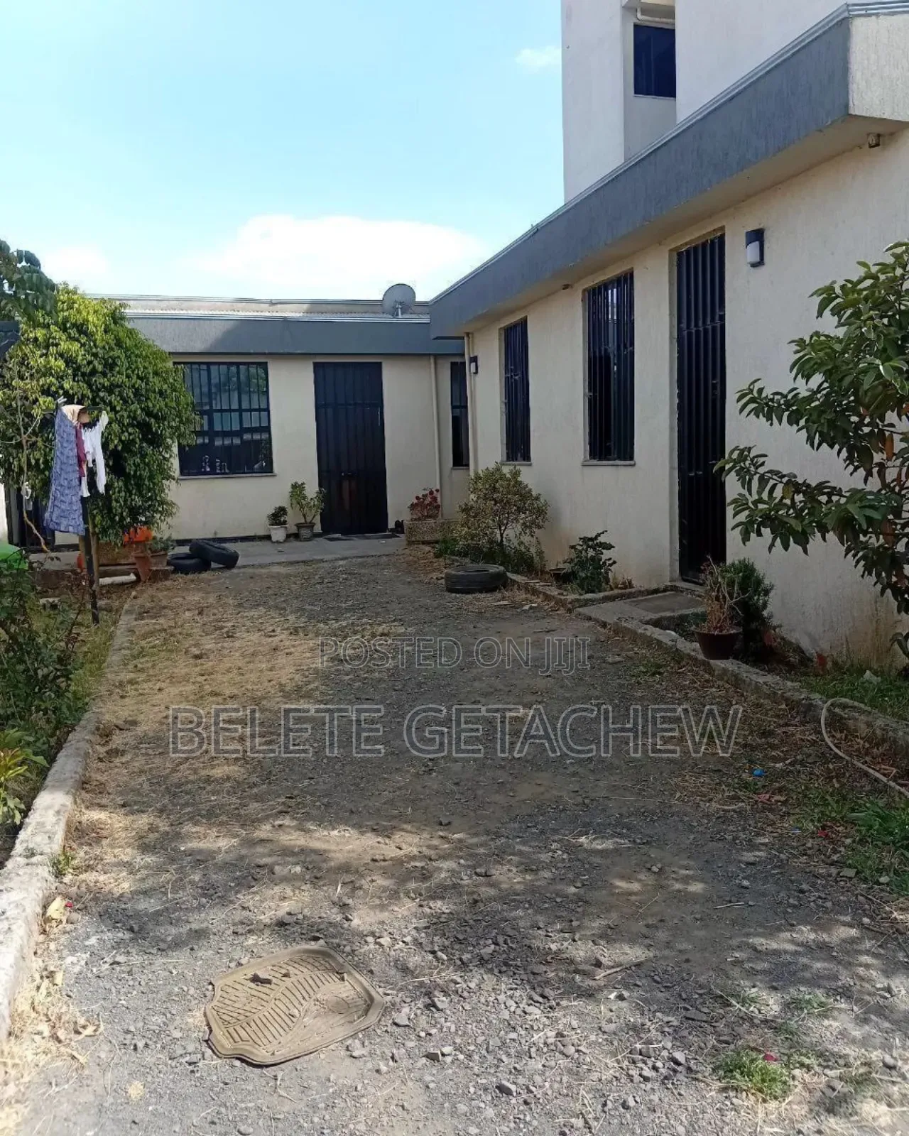 3bdrm Villa in Yeka Abado, L-Shape for sale