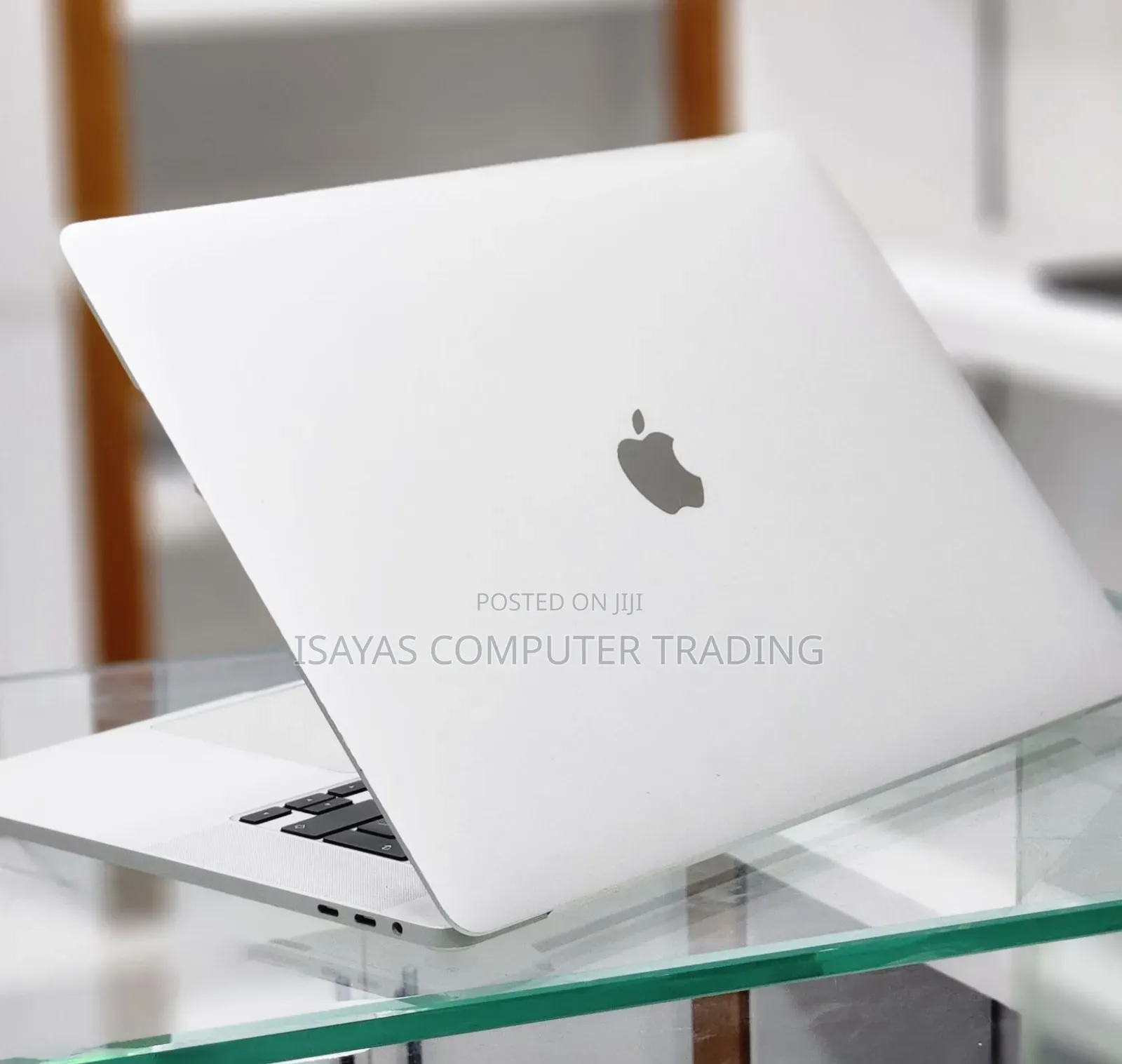 New Laptop Apple MacBook Pro 2019 16GB Intel Core I7 SSD 512GB