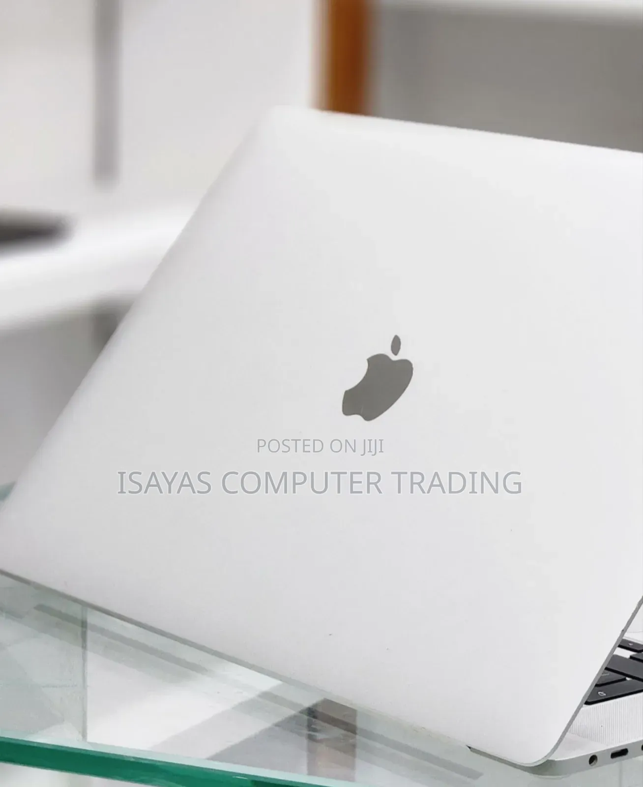 New Laptop Apple MacBook Pro 2019 16GB Intel Core I7 SSD 512GB