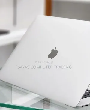 New Laptop Apple MacBook Pro 2019 16GB Intel Core I7 SSD 512GB