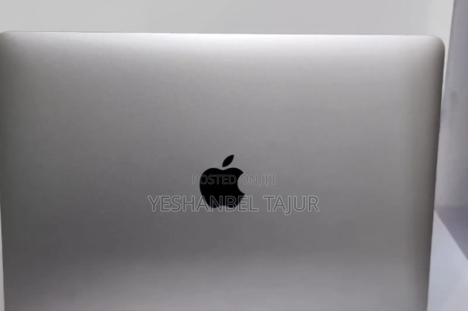 New Laptop Apple MacBook Air 2020 M1 16GB Apple M1 SSD 256GB