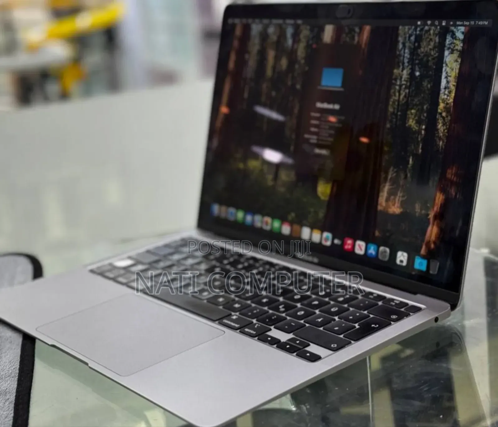 New Laptop Apple MacBook Air 2020 M1 8GB Intel Core I3 SSD 256GB