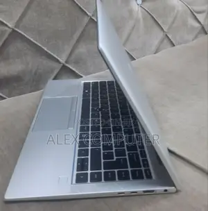 New Laptop HP EliteBook 840 G8 16GB Intel Core I7 SSD 512GB