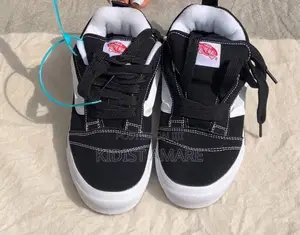 Photo - Vans Knu Old School Shoe