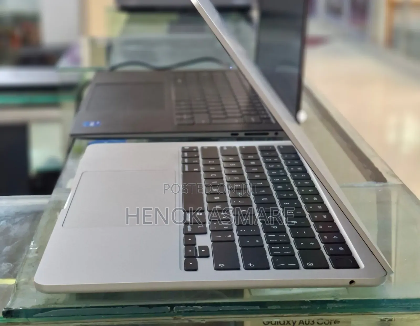 New Laptop Apple MacBook Air 8GB Apple M2 SSD 256GB