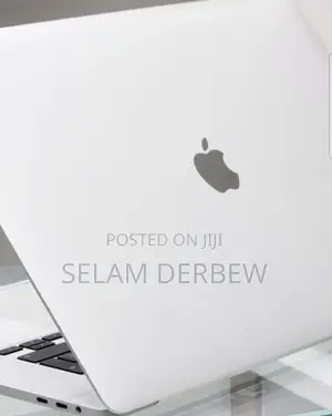 New Laptop Apple MacBook Pro 2019 16GB Intel Core I7 SSD 512GB