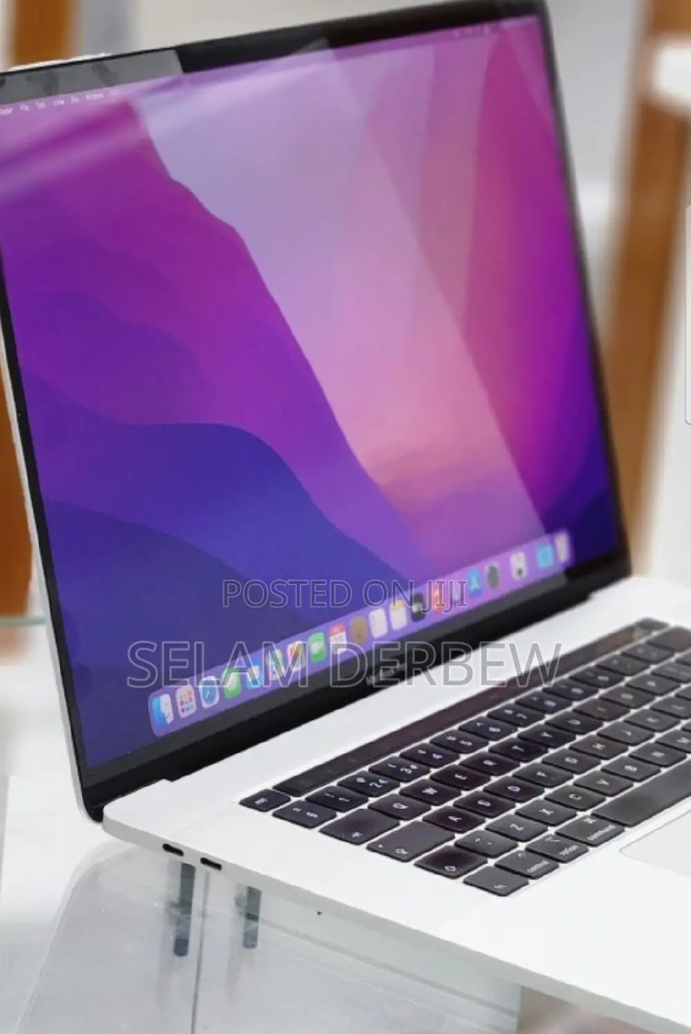 New Laptop Apple MacBook Pro 2019 16GB Intel Core I7 SSD 512GB