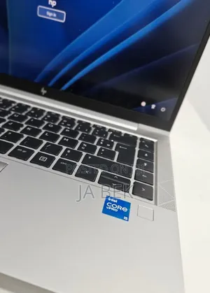 New Laptop HP EliteBook 840 G8 16GB Intel Core I5 SSD 512GB