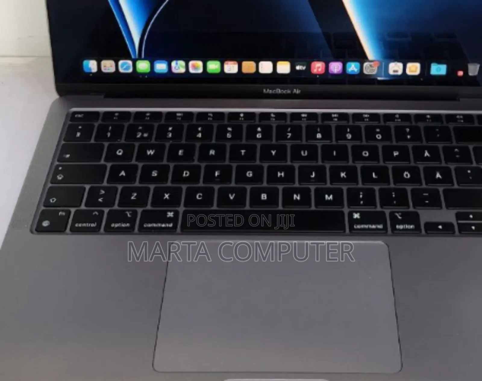 New Laptop Apple MacBook Air 2020 M1 16GB Apple M1 SSD 256GB