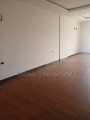 3bdrm Apartment in Apartment, Yeka for rent