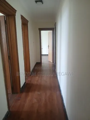 3bdrm Apartment in Apartment, Yeka for rent