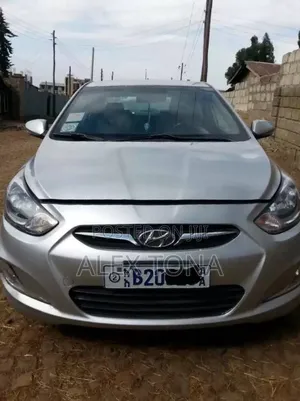 Hyundai Accent 2014 Silver