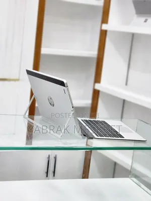 New Laptop HP X2 8GB SSD 256GB