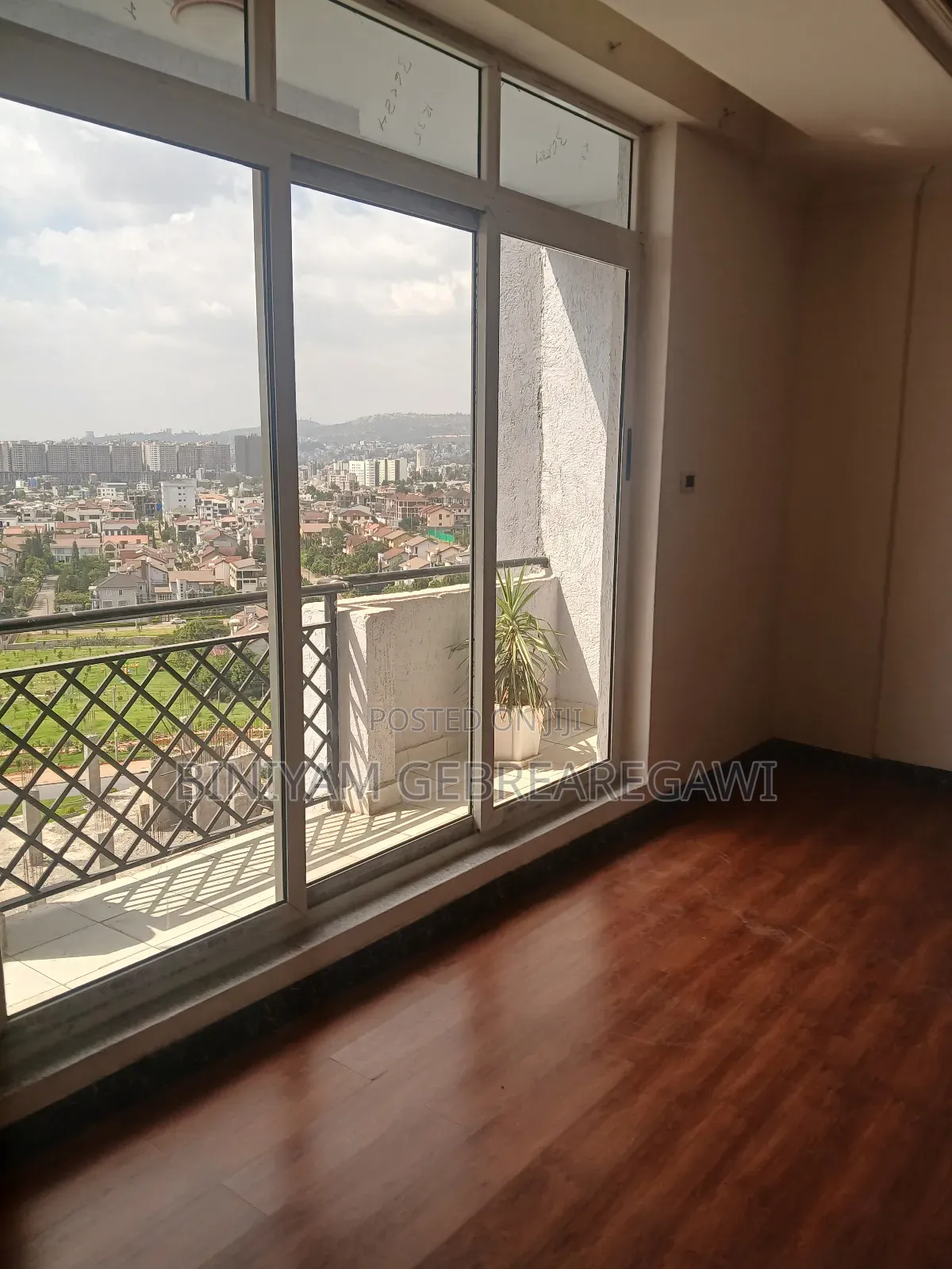 3bdrm Apartment in Apartment, Yeka for rent