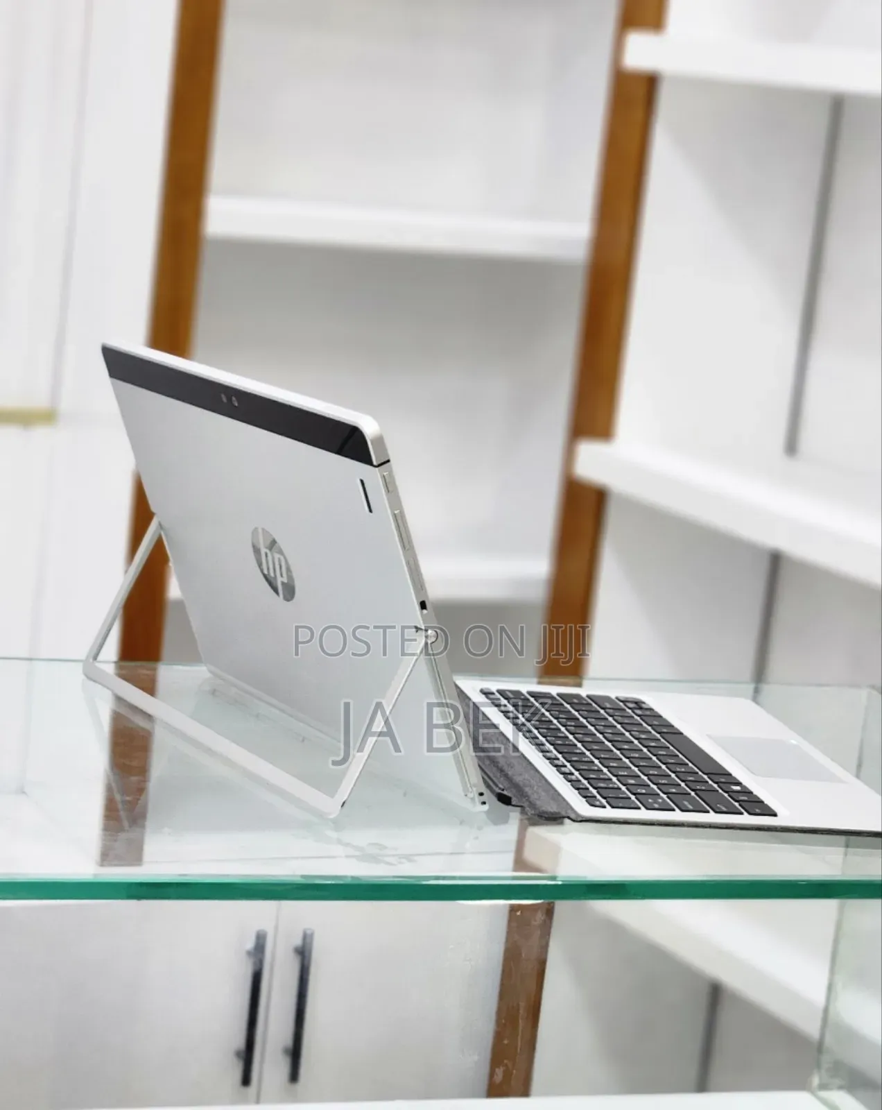 New Laptop HP X2 8GB Intel Core M SSD 256GB