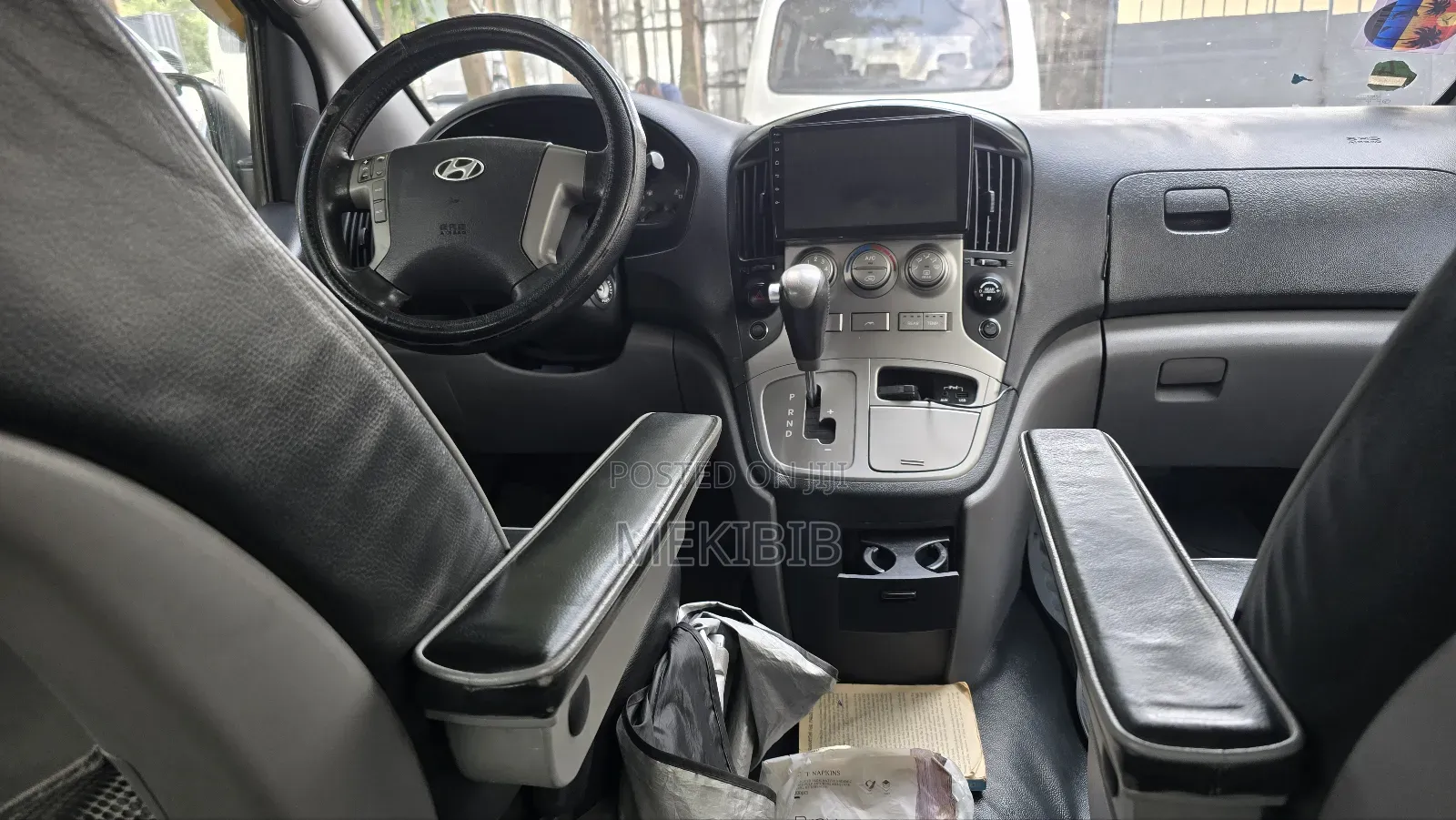 Hyundai H1 2.4 GLS 2012 White