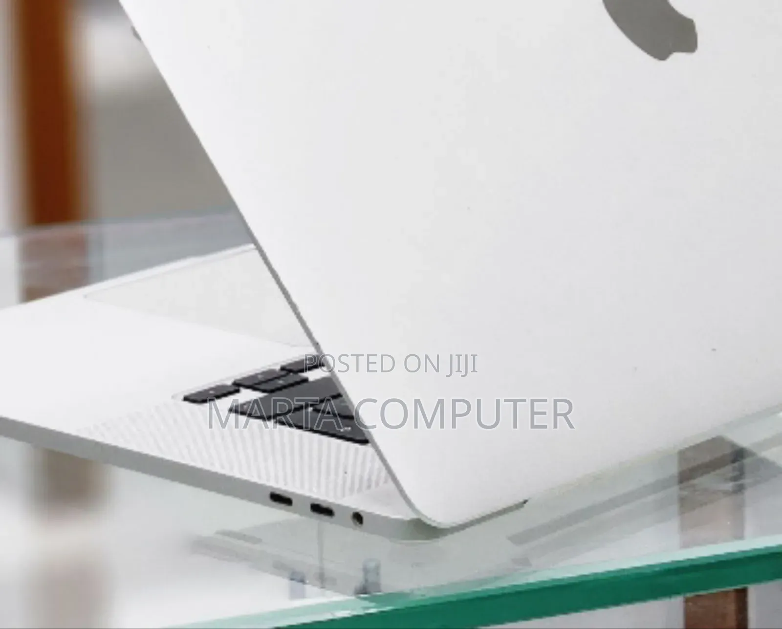 New Laptop Apple MacBook Pro 2019 16GB Intel Core I7 SSD 512GB