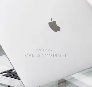 New Laptop Apple MacBook Pro 2019 16GB Intel Core I7 SSD 512GB