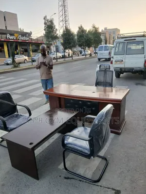 Executive Office Furniture Set - Desk, Chairs Side Table!