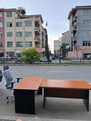 Executive Office Furniture Set - Desk, Chairs Side Table!