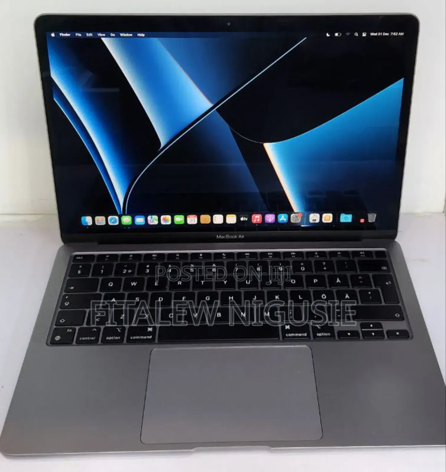 New Laptop Apple MacBook Air 2020 M1 16GB Apple M1 SSD 256GB