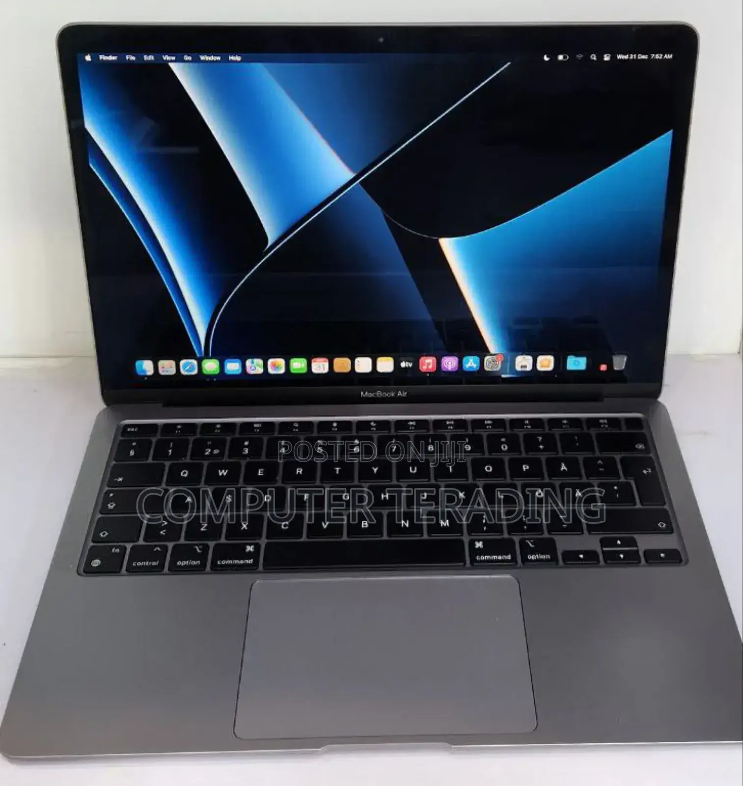 New Laptop Apple MacBook Air 2020 M1 16GB Apple M1 SSD 256GB