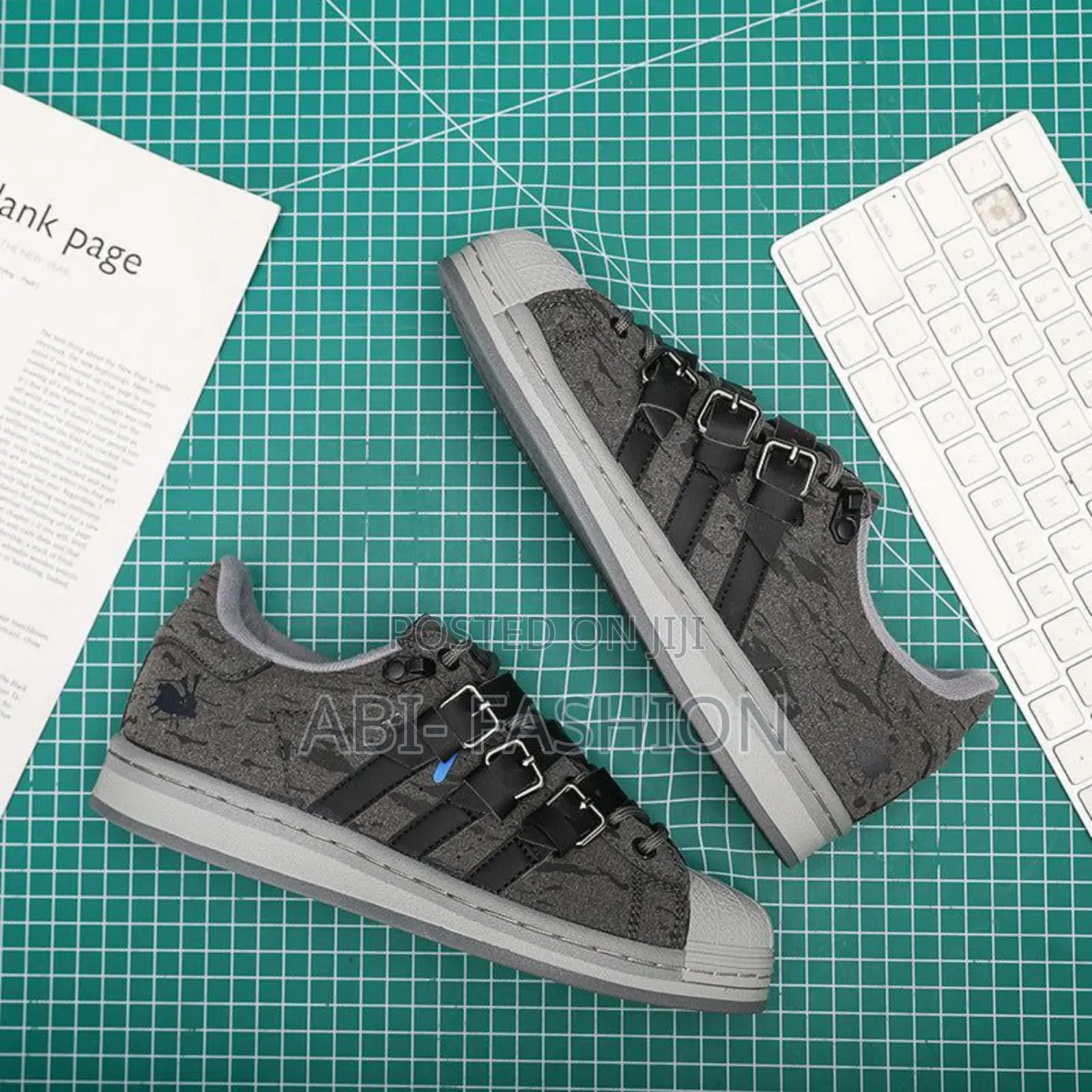 Adidas Old School New Edition