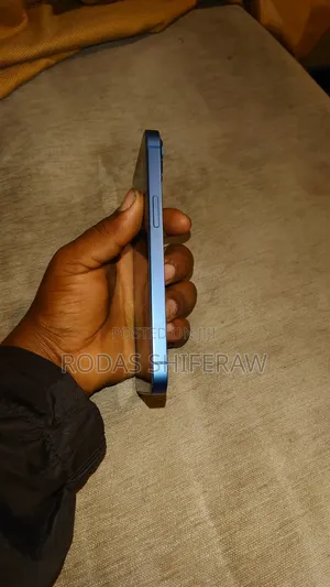 New Apple iPhone 13 256 GB Blue