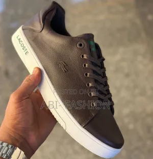 Lacoste Powercourt Leather Casual Shoes