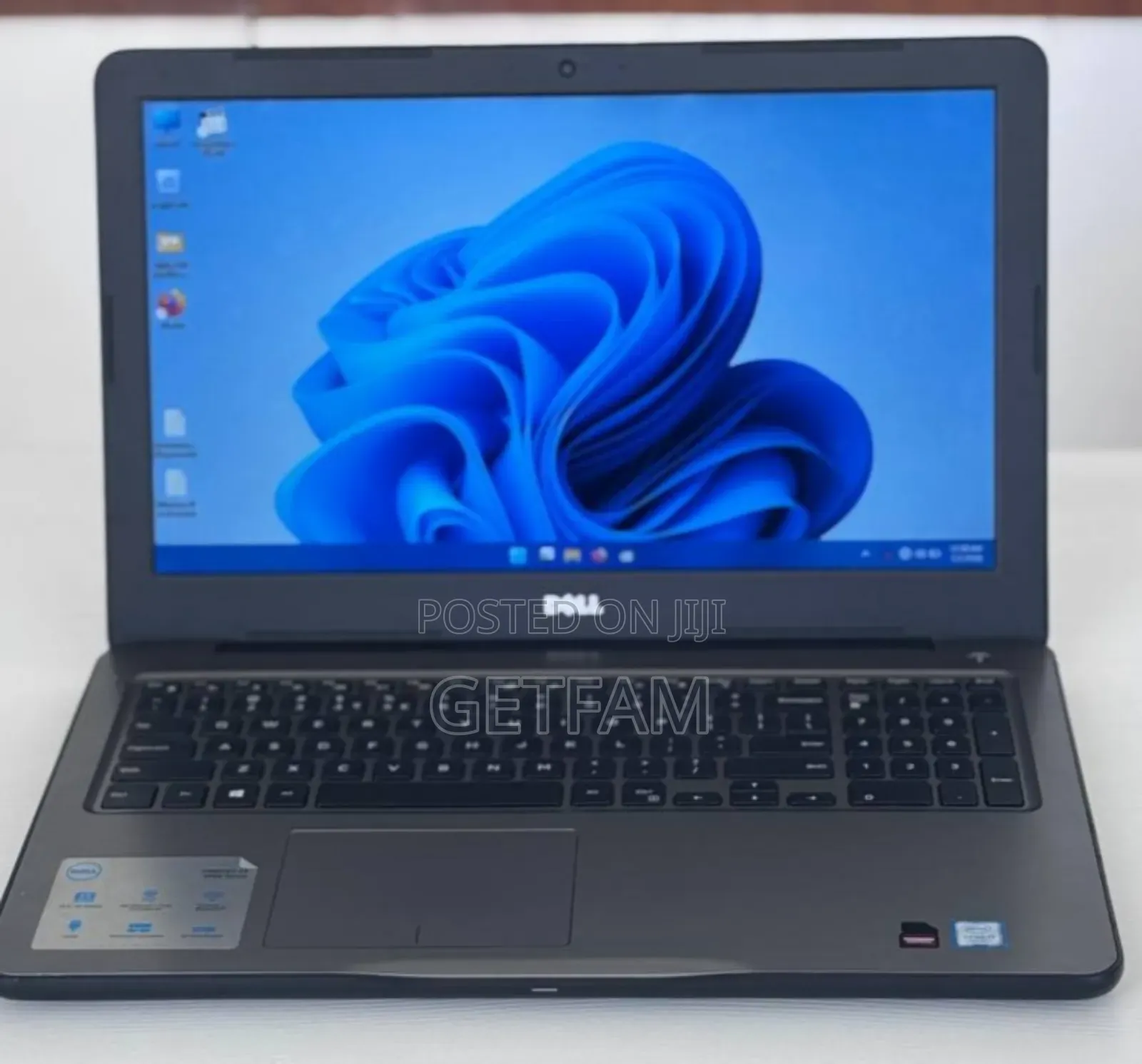 New Laptop Dell Inspiron 15 5567 8GB Intel Core I7 SSD 512GB