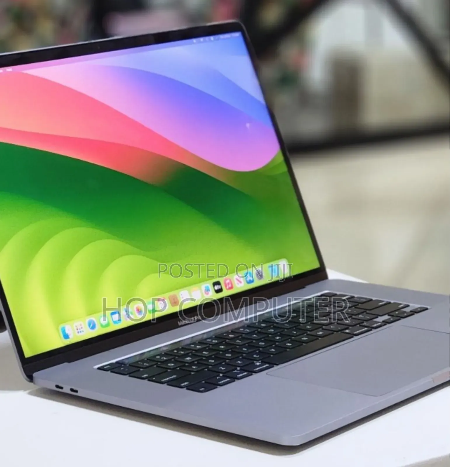 New Laptop Apple MacBook Pro 2019 32GB Intel Core I7 SSD 512GB