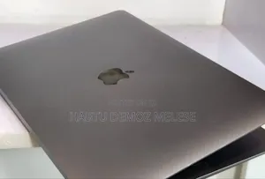 New Laptop Apple MacBook Air 2020 M1 8GB Intel Core I7 SSD 256GB