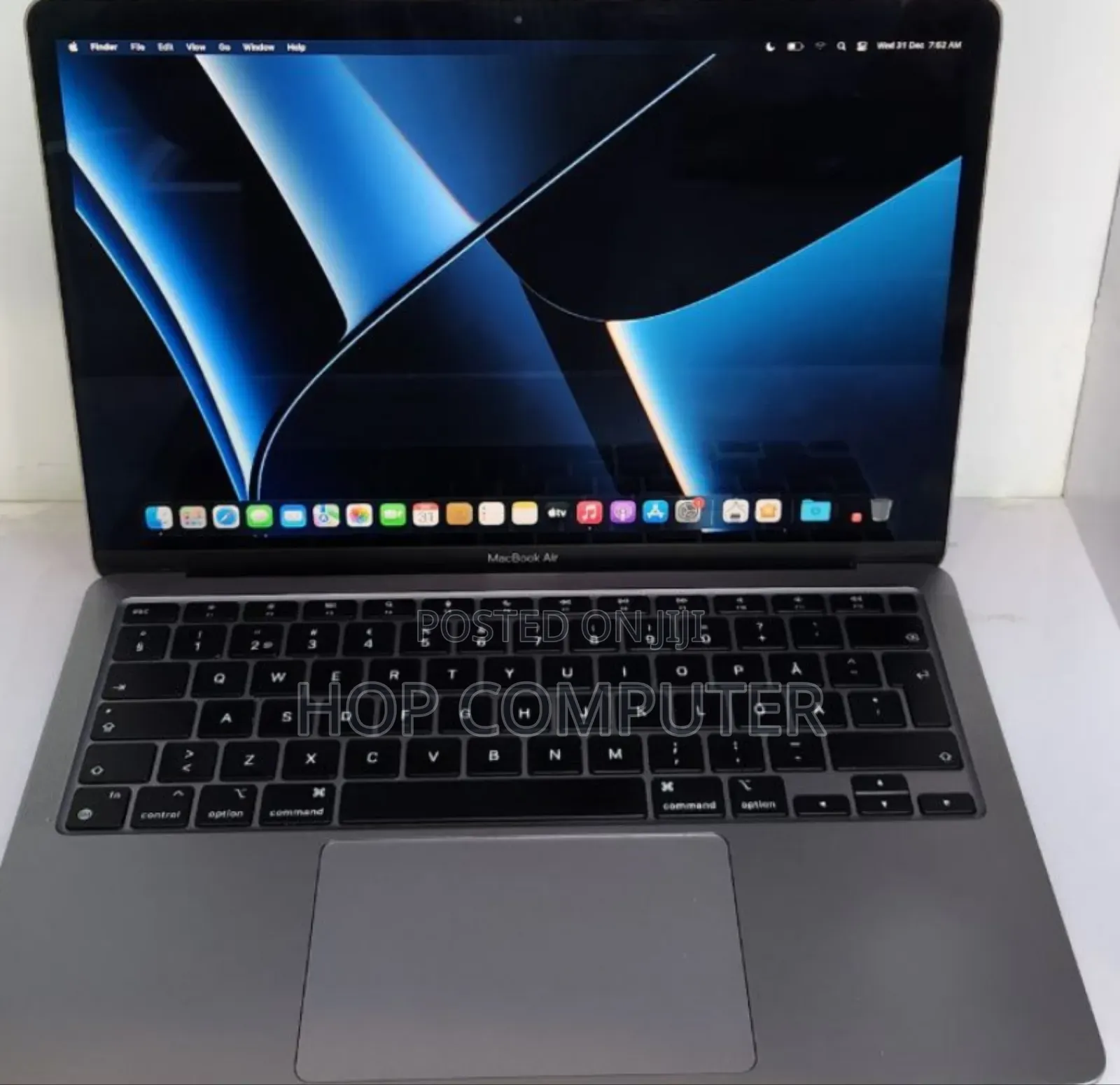 New Laptop Apple MacBook Air 2020 M1 16GB Apple M1 SSD 256GB