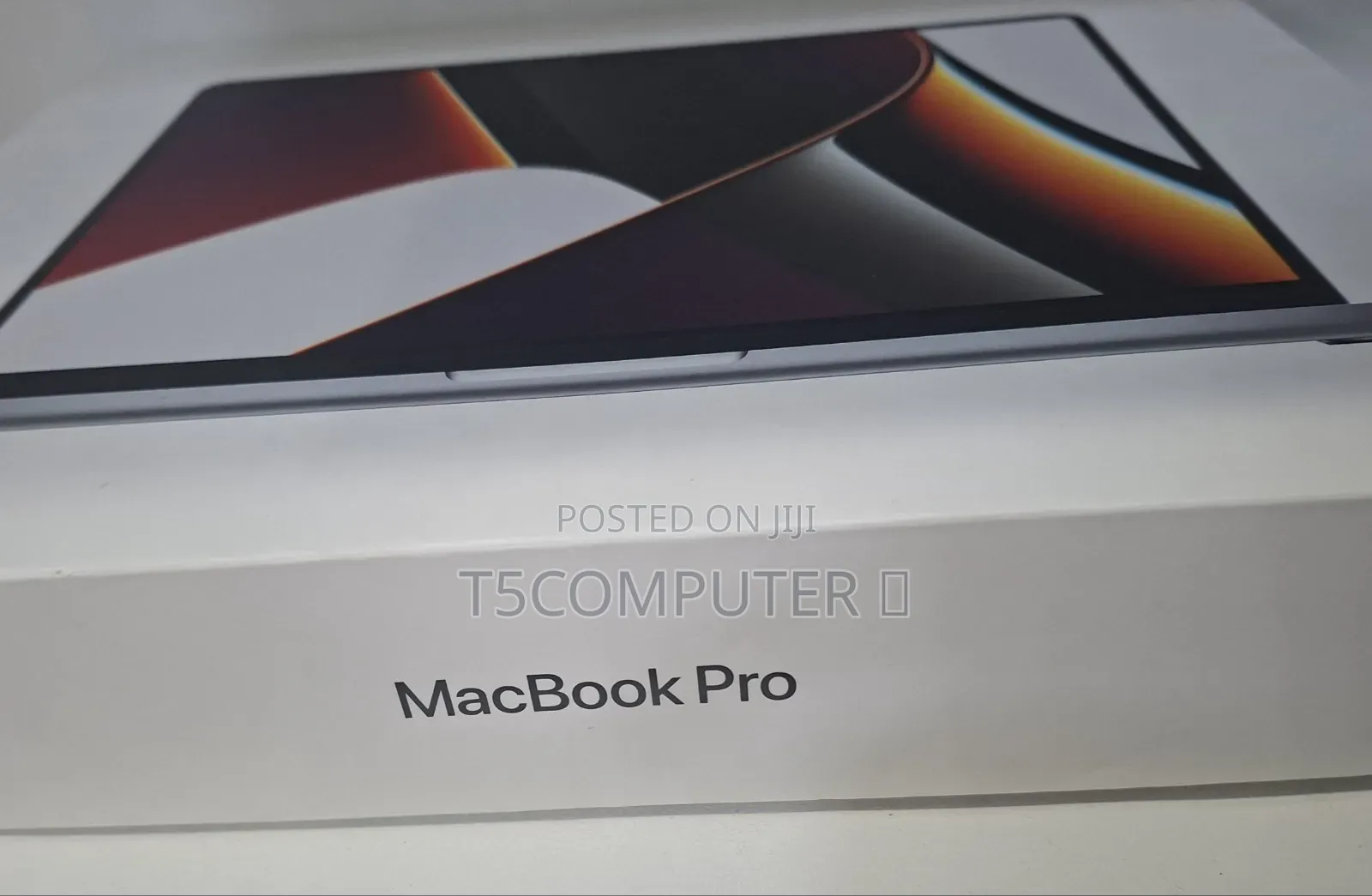 New Apple MacBook Pro 2024 M4 Max 14-Inch 32GB Apple M1 Max SSD 1T