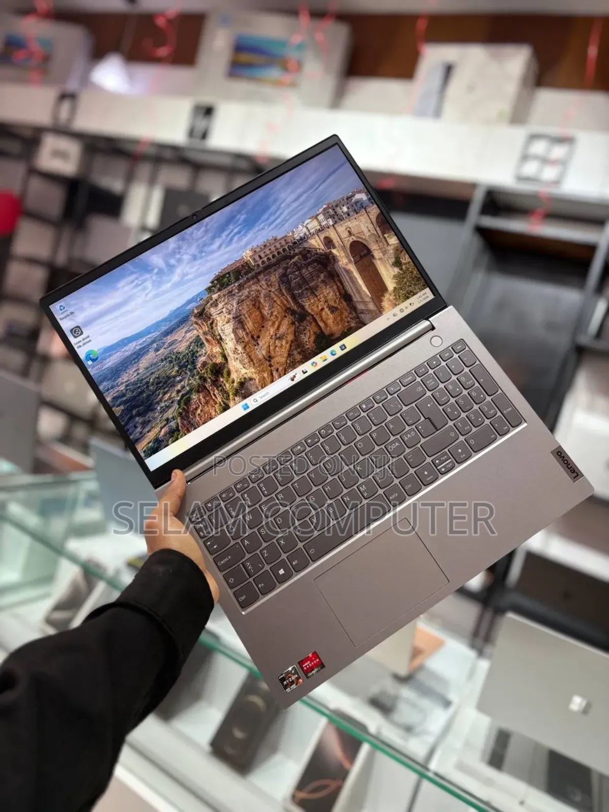 New Laptop HP Stream Notebook 16GB AMD Ryzen 5 SSD 256GB