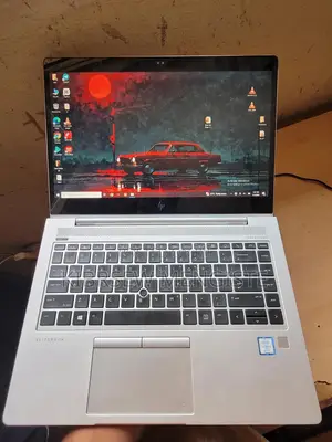 Photo - Laptop HP EliteBook 840 16GB Intel Core I7 SSD 512GB