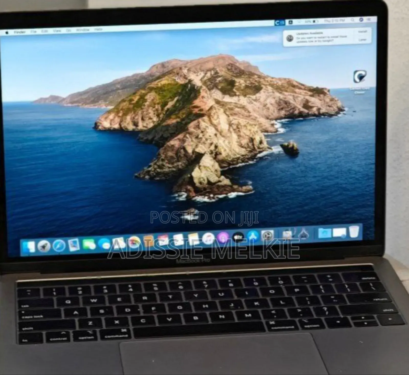 New Laptop Apple MacBook Pro 2019 16GB Intel Core I7 SSD 256GB