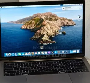 New Laptop Apple MacBook Pro 2019 16GB Intel Core I7 SSD 256GB