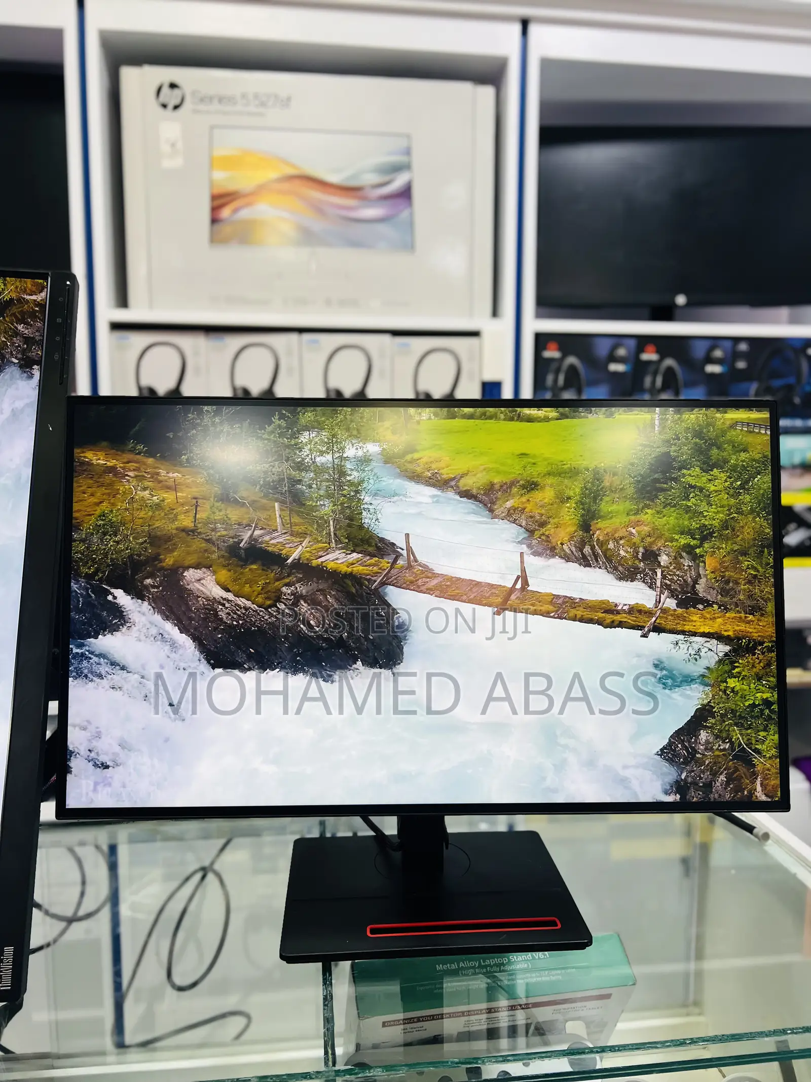 Lenovo 27” Monitor